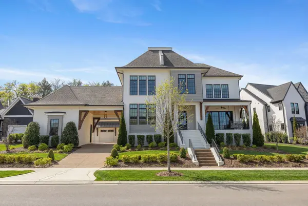 9033 Passiflora Ct, College Grove, TN 37046