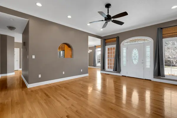 225 Crimson Dr, Winchester, TN 37398