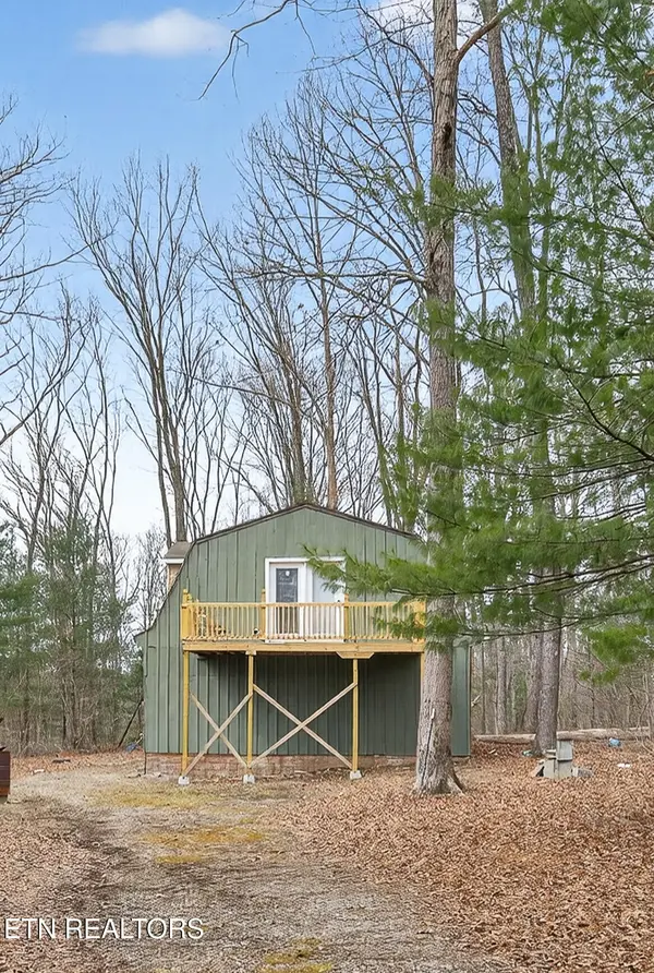 1015 Brown Creek Drive, Crossville, TN 38571