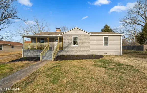 869 Cedar St, Alcoa, TN 37701