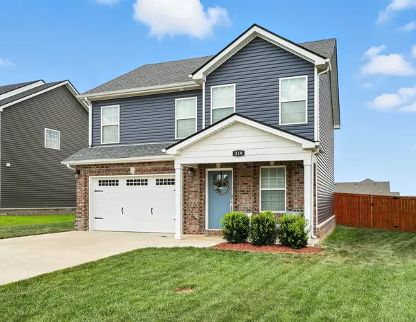 319 Dugger Dr, Clarksville, TN 37042