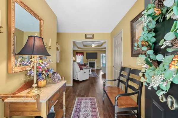 605 Ashbury Cir, Hopkinsville, KY 42240