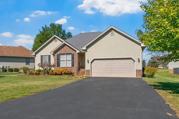 605 Ashbury Cir, Hopkinsville, KY 42240