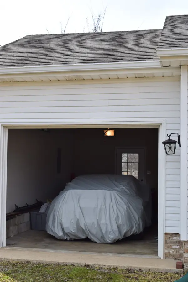 705 Polk Ave, Oak Grove, KY 42262