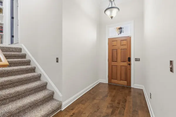 1106 Isaac Franklin Dr, Gallatin, TN 37066