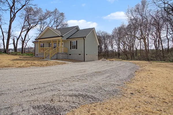 2331 Claude Fox Rd, Cornersville, TN 37047