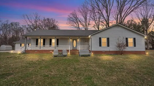 2242 Delay Dr,  Lascassas,  TN 37085