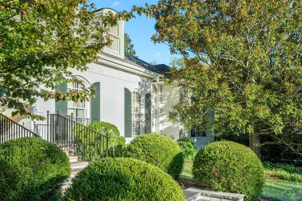 6111 Hickory Valley Rd, Nashville, TN 37205