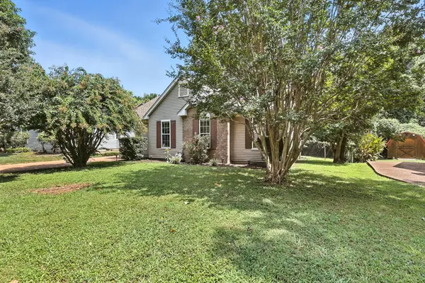 1121 Jacksons Valley Rd, Hermitage, TN 37076