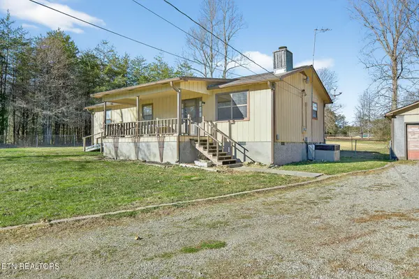 694 Sligo St, Crossville, TN 38572