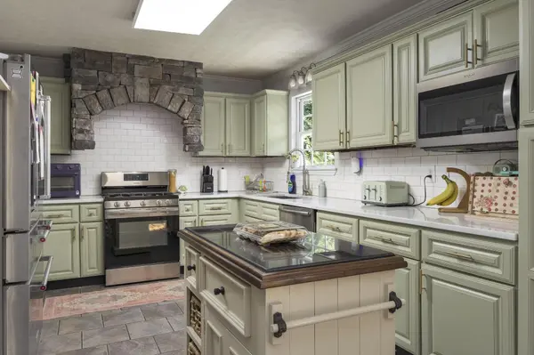 859 Black Oak Estates Road, Dayton, TN 37321