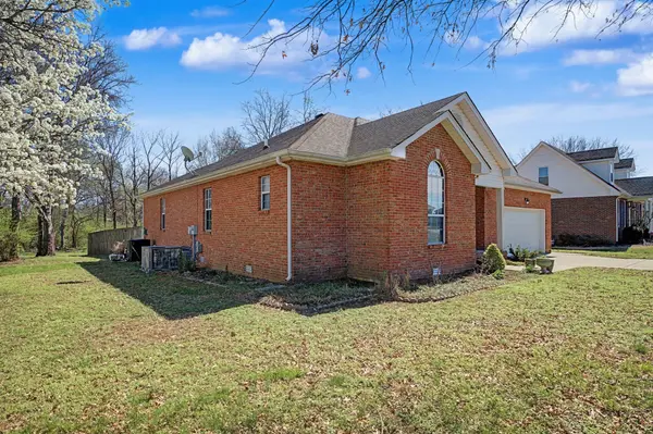 513 Autumndale Dr, Gallatin, TN 37066
