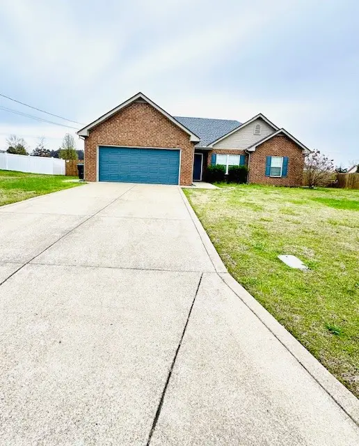 2724 Ridgewood Dr, Christiana, TN 37037