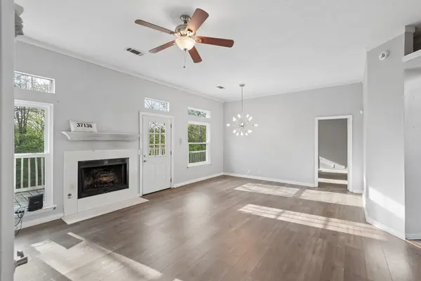 605 Pebblestone Ct, Old Hickory, TN 37138
