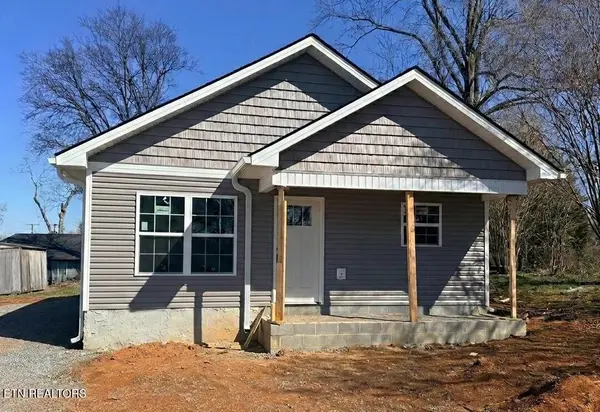 207 Andy Carr Ave,  Alcoa,  TN 37701