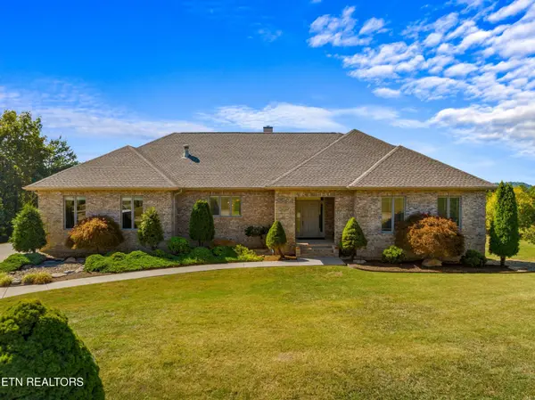 1991 Lakebrook Circle,  Dandridge,  TN 37725