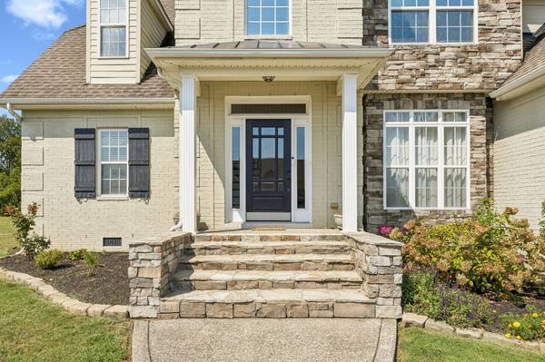 320 Creekside Dr, Lewisburg, TN 37091