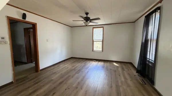 503 Oak ST, Houston, MO 65483