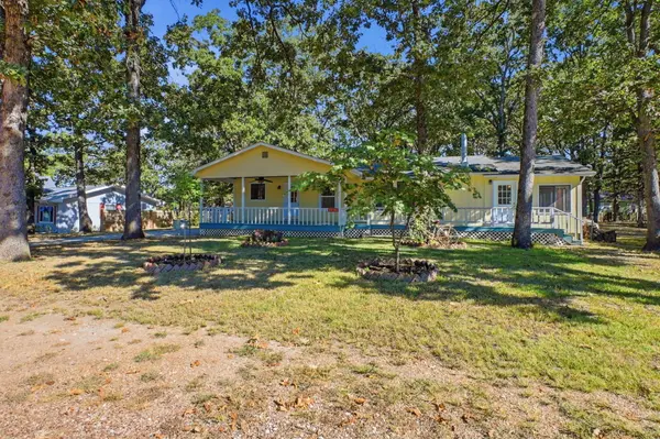 25193 Cedar Crest DR, Hermitage, MO 65668