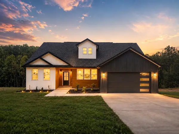 494 Skyline DR, Campobello, SC 29322