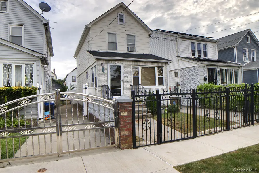 221-30 103rd AVE, Queens Village, NY 11429