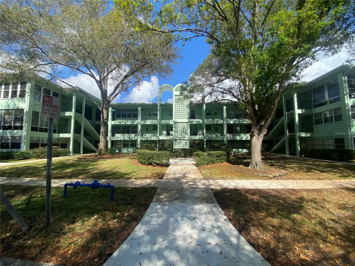 4819 8TH AVE N #208, St Petersburg, FL 33713