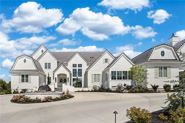 16801 Barton ST, Overland Park, KS 66062