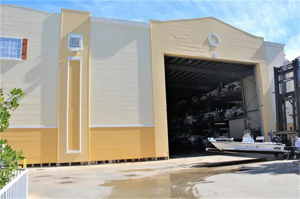 570 BLACKBURN POINT RD #LNG33, Osprey, FL 34229