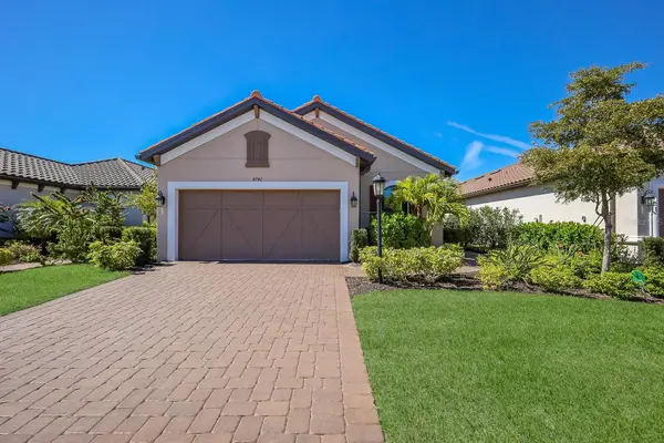 4742 MOTTA CT, Lakewood Ranch, FL 34211