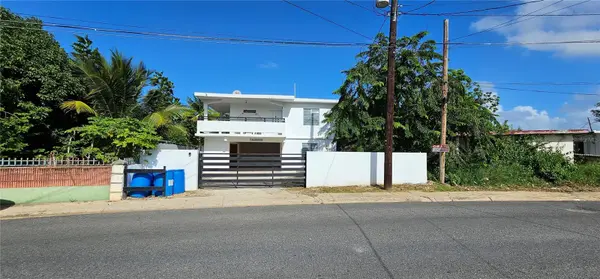 3 st BO ISLOTE #184, Arecibo, PR 00612
