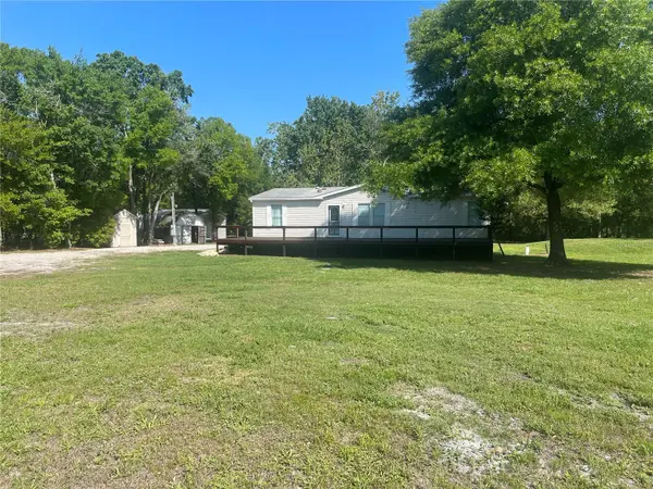 30547 EASTPORT DR, Zephyrhills, FL 33545