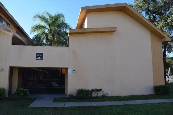1264 E 113TH AVE #J105, Tampa, FL 33612