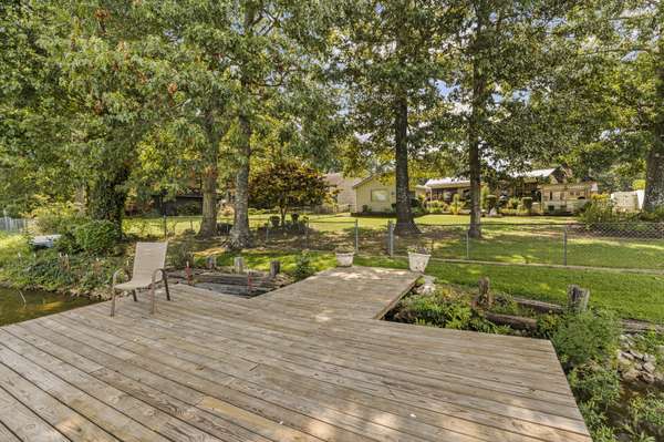 86 Lakeshore Dr, Beechgrove, TN 37018