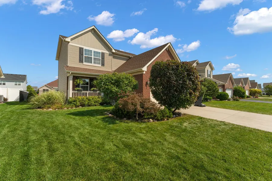 9228 Briar LN, St. John, IN 46373