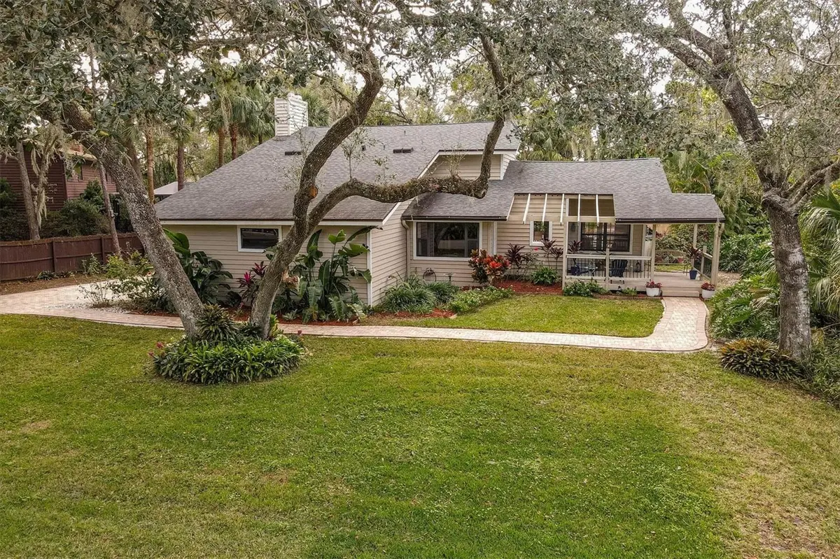 1036 SIRUS TRL, Sarasota, FL 34232