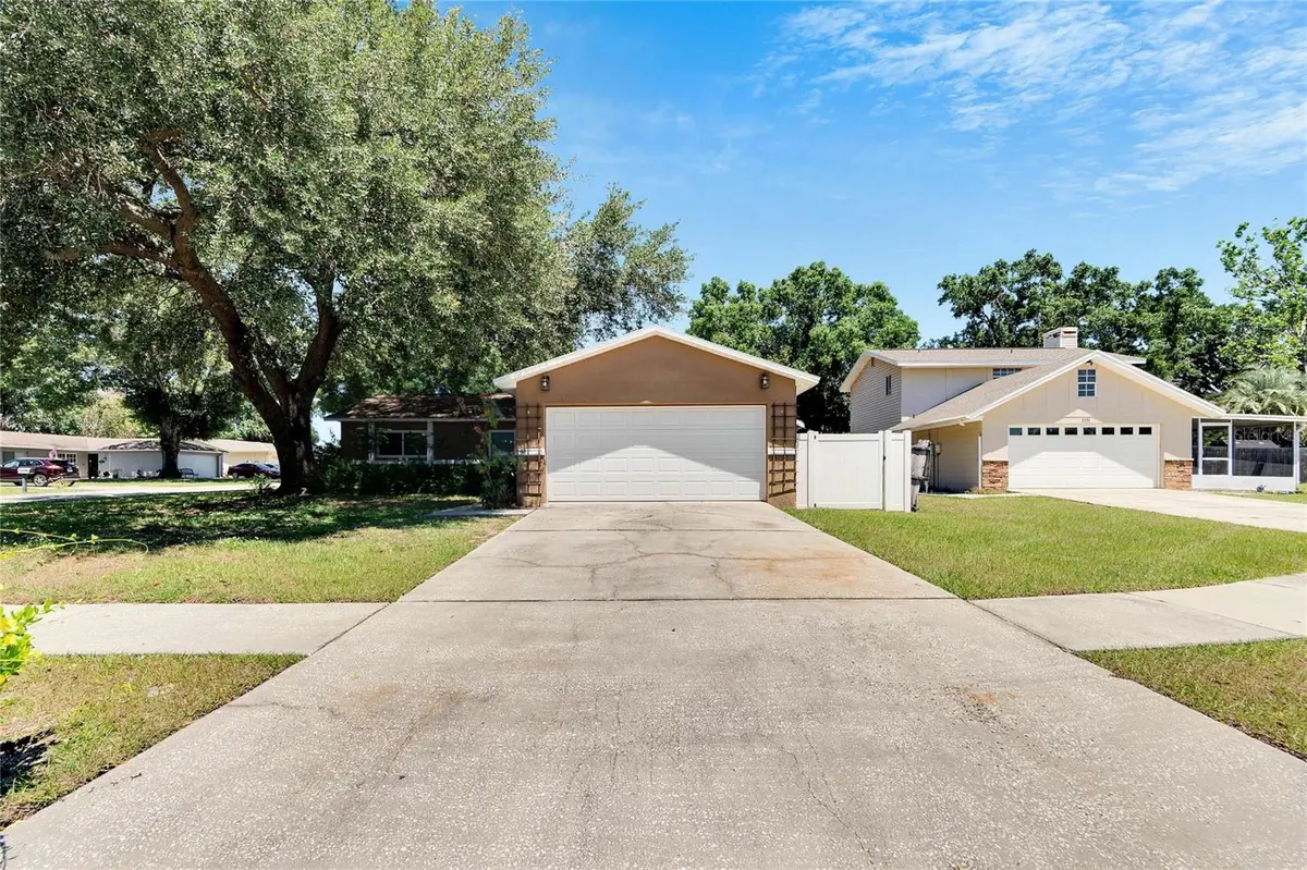 2302 SILVER HILL CT, Valrico, FL 33594