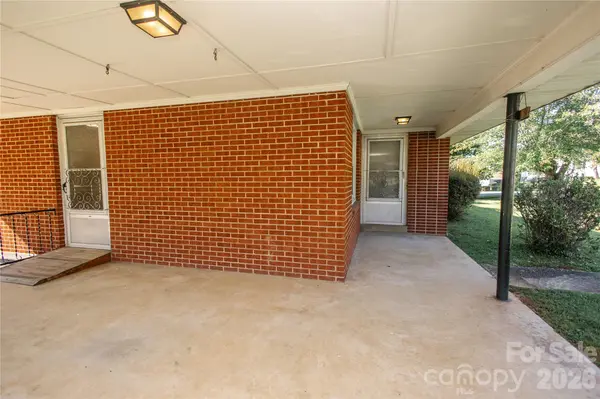 136 Marion ST, Marion, NC 28752