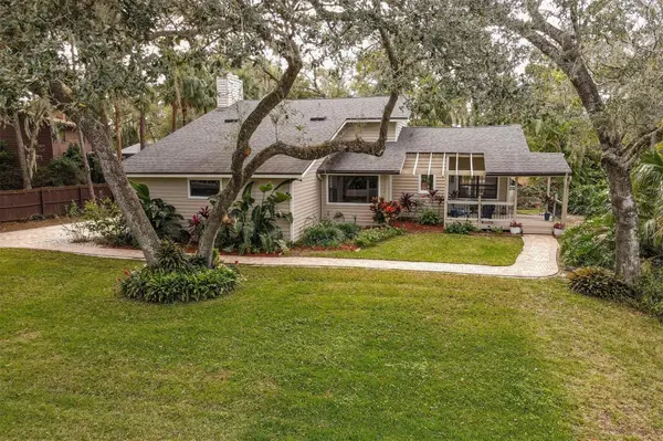 1036 SIRUS TRL, Sarasota, FL 34232