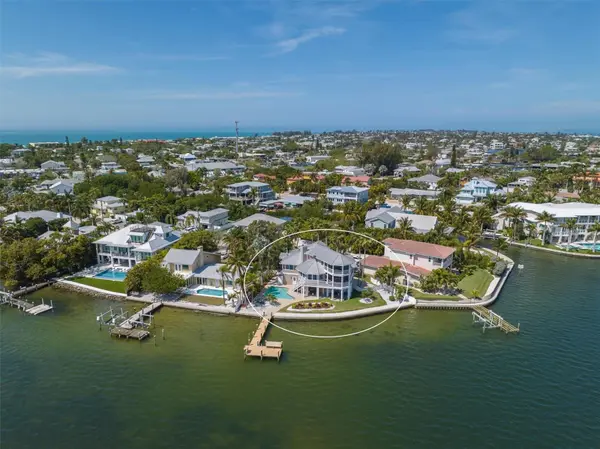 527 56TH ST, Holmes Beach, FL 34217