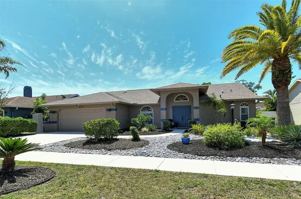5570 WILDE OAK WAY, Sarasota, FL 34232