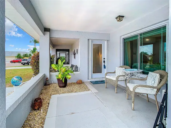 305 BRYCE CT, Sun City Center, FL 33573