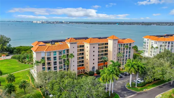 4737 DOLPHIN CAY LN S #306, St Petersburg, FL 33711