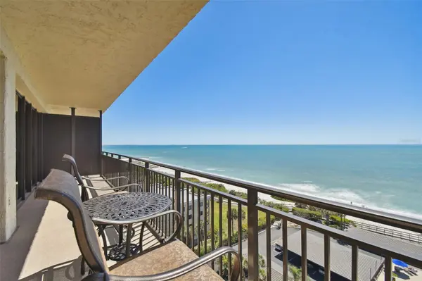 7600 BAYSHORE DR #904, Treasure Island, FL 33706