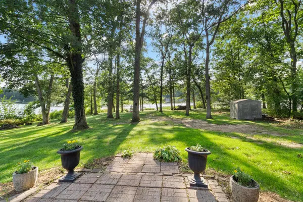 2075 Hidden Valley DR, Crown Point, IN 46307