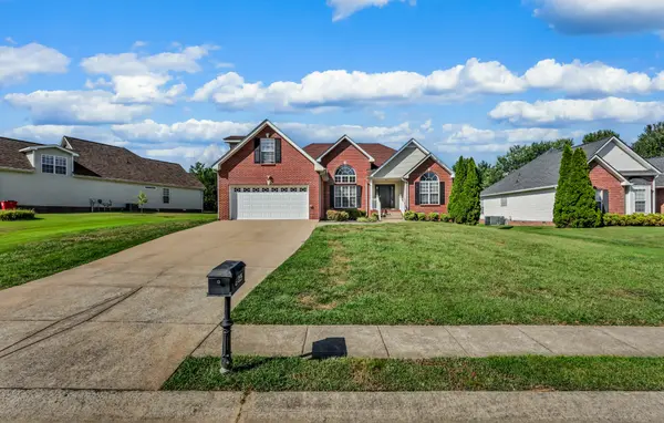 4394 Monticello Trce, Adams, TN 37010