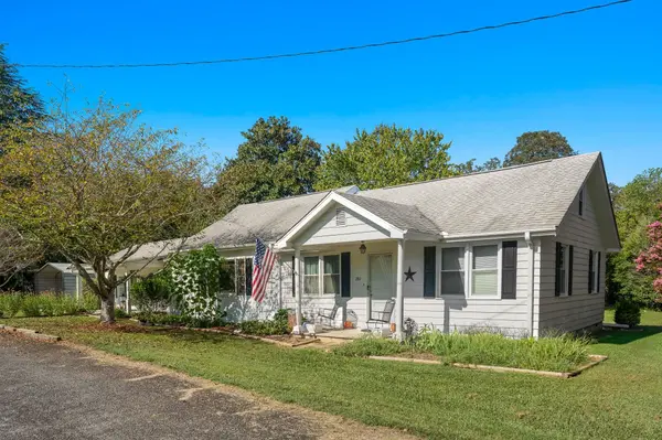 280 Williams DR, Campobello, SC 29322
