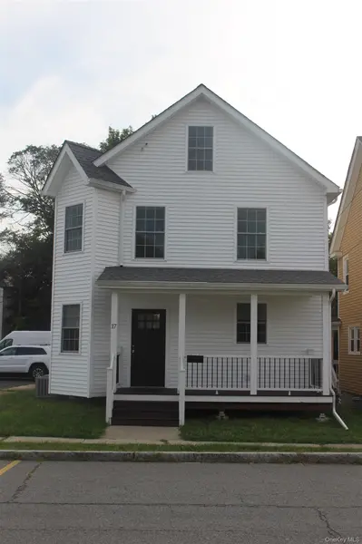 17 Bank ST, Walden, NY 12586