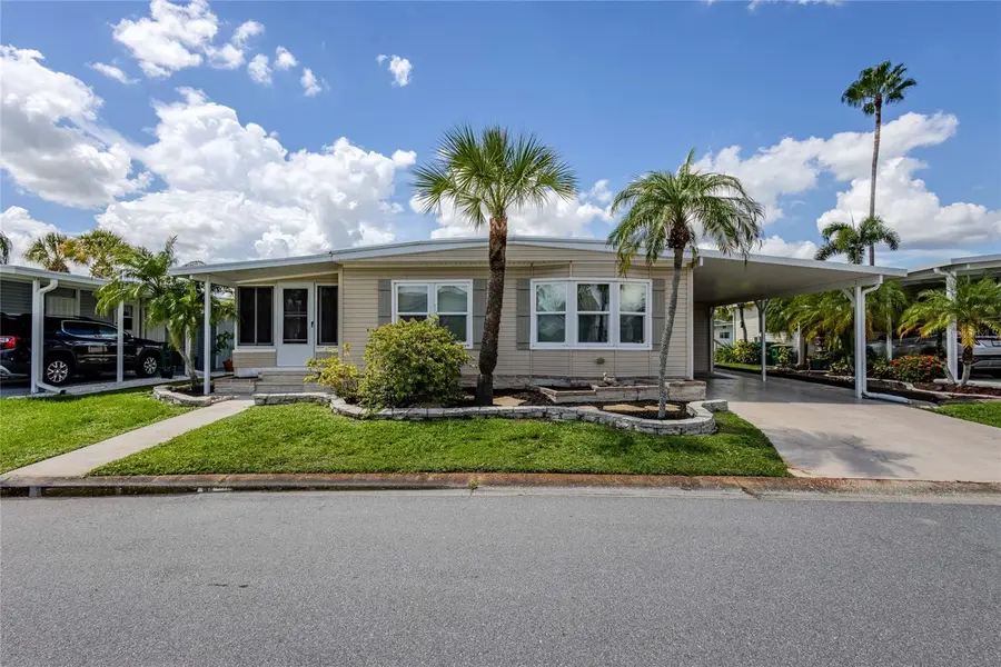 2100 KINGS HWY #305, Punta Gorda, FL 33980
