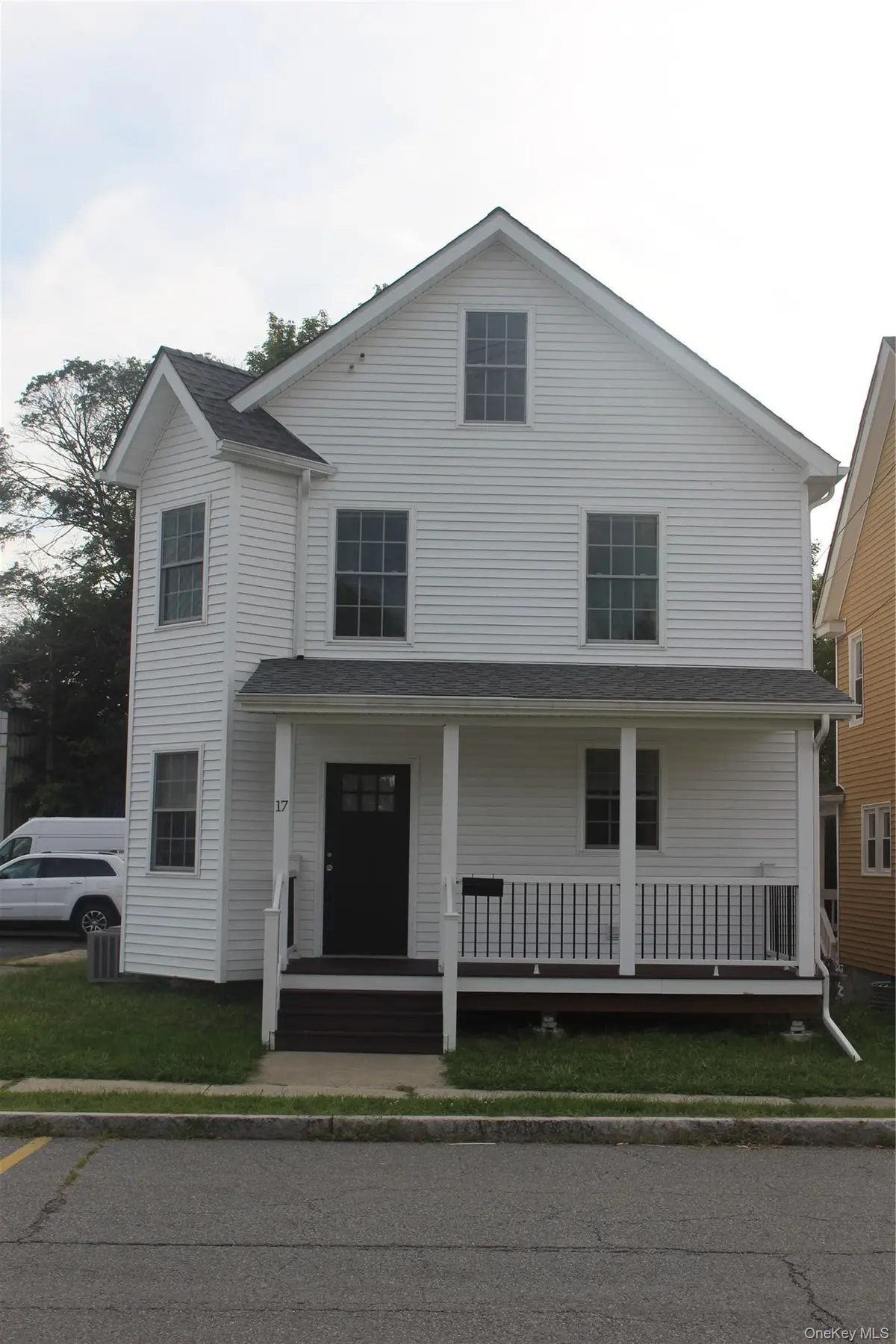 17 Bank ST, Walden, NY 12586