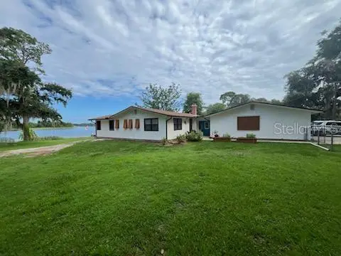 301 SPRUCE ST, Crescent City, FL 32112